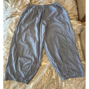 Brand new sample balloon pant size small Aerie
